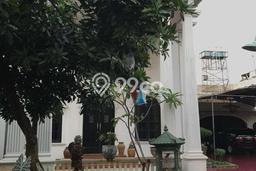 Siap Huni Rumah Mewah 6 Kamar di Tebet Dekat ke Mana Pun Siap Huni Rumah Mewah 6 Kamar di Tebet Dekat ke Mana Pun