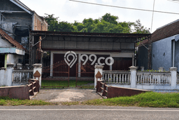 Ruko disewakan lokasi strategis Diwek Jombang 300m2 Ruko disewakan lokasi strategis Diwek Jombang 300m2