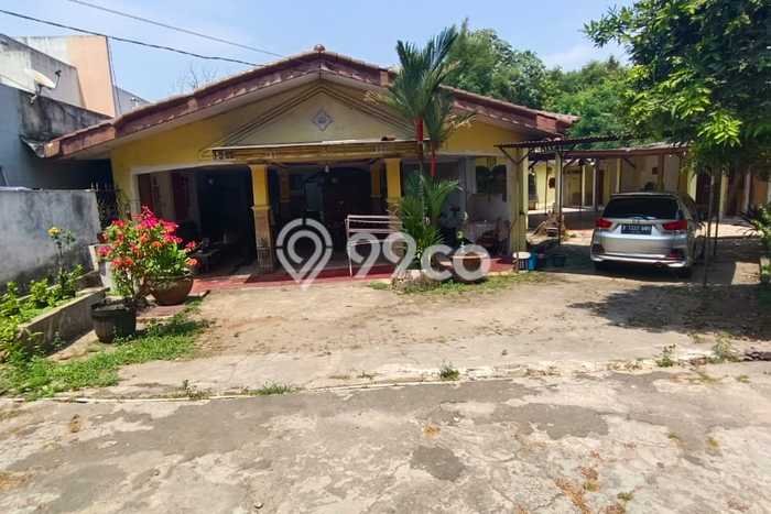 Lahan Kosong Dijual di Tangerang Selatan dengan Area 2200m2 Lahan Kosong Dijual di Tangerang Selatan dengan Area 2200m2