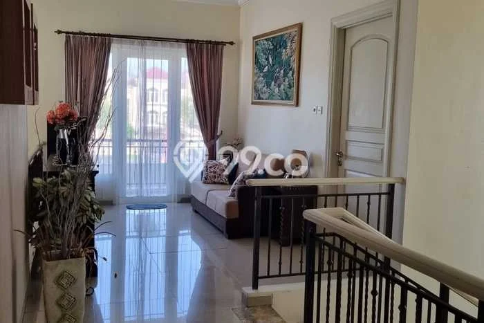 Siap Huni Rumah Mewah 4 Kamar di Wiyung Dekat ke Mana Pun Siap Huni Rumah Mewah 4 Kamar di Wiyung Dekat ke Mana Pun