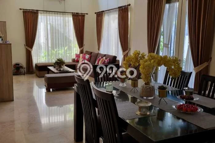 Siap Huni Rumah Mewah 4 Kamar di Wiyung Dekat ke Mana Pun Siap Huni Rumah Mewah 4 Kamar di Wiyung Dekat ke Mana Pun