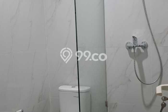 HARGA BERSAING! Ruko di Genteng, Luas 100m2m², Lokasi Bisnis HARGA BERSAING! Ruko di Genteng, Luas 100m2m², Lokasi Bisnis