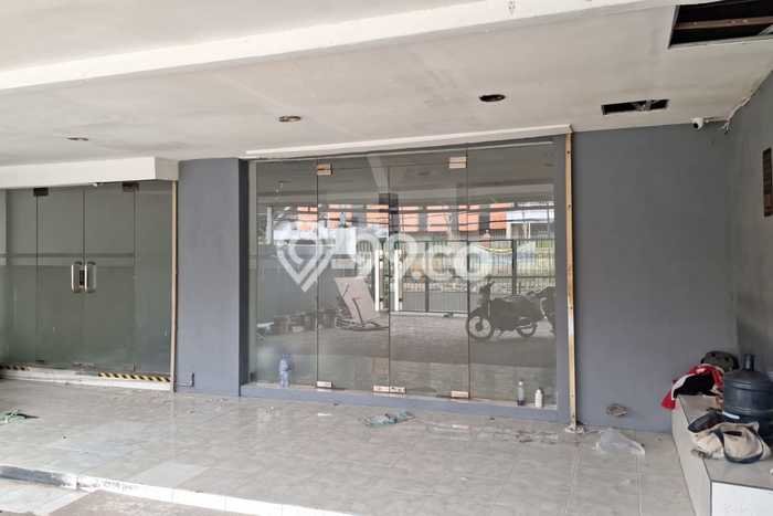 Disewakan Komersial Strategis Kawasan Tegalsari, Luas 200m2m², Lokasi Bisnis, Jalan Mudah Disewakan Komersial Strategis Kawasan Tegalsari, Luas 200m2m², Lokasi Bisnis, Jalan Mudah
