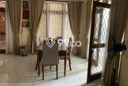 Rumah Elit LB 300m2 Siap Pakai Desain Elegan di Bintaro, Tangerang Selatan Rumah Elit LB 300m2 Siap Pakai Desain Elegan di Bintaro, Tangerang Selatan