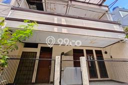 Rumah Modern 5 Kamar LT 79m2 di Tanjung Duren Rumah Modern 5 Kamar LT 79m2 di Tanjung Duren