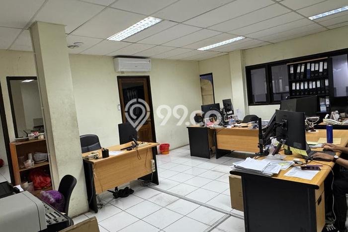 Area Ramai! Gudang Dijual di Pinang untuk Bisnis Luas Bangunan 2128m2 Area Ramai! Gudang Dijual di Pinang untuk Bisnis Luas Bangunan 2128m2