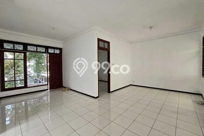 UNIT LANGKA! Rumah di Darmo permai, 2 KM, Pemandangan Kota, LT 200m2m² Bangunan 300m2m² UNIT LANGKA! Rumah di Darmo permai, 2 KM, Pemandangan Kota, LT 200m2m² Bangunan 300m2m²
