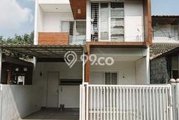 Jual Rumah Eksklusif 3 KT di Graha Bintaro, Jakarta Selatan Jual Rumah Eksklusif 3 KT di Graha Bintaro, Jakarta Selatan