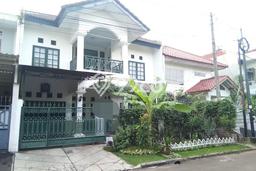 Dijual Rumah Luas Megah Dengan View Cantik di Bintaro, Tangerang Selatan Dijual Rumah Luas Megah Dengan View Cantik di Bintaro, Tangerang Selatan
