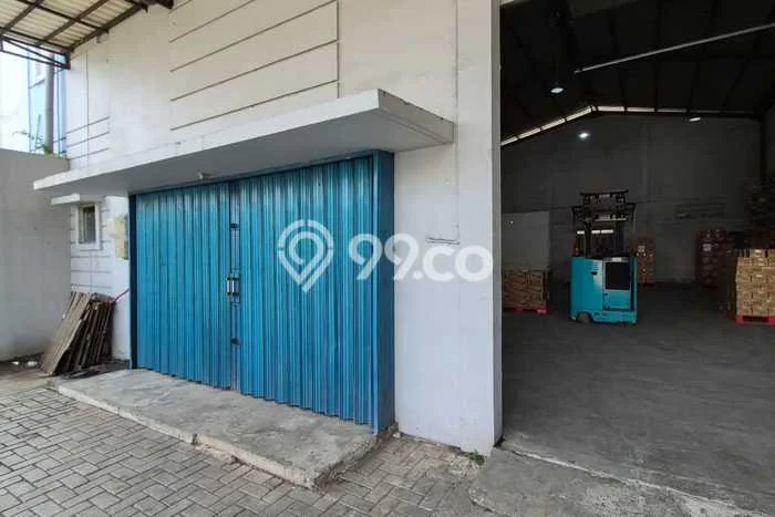 Gudang paling strategis disewakan di BSD Tangerang Selatan Gudang paling strategis disewakan di BSD Tangerang Selatan