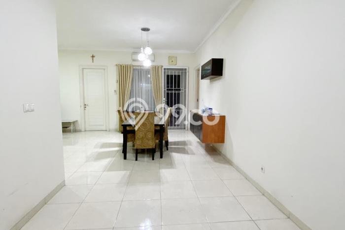 Siap Huni Rumah Minimalis & Modern LB 167m2 di Alam Sutera Siap Huni Rumah Minimalis & Modern LB 167m2 di Alam Sutera