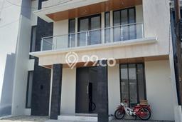 Dijual Hunian Rumah Nyaman 3 Kamar di Cikutra, Bandung Dijual Hunian Rumah Nyaman 3 Kamar di Cikutra, Bandung