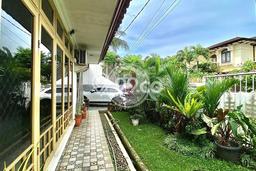 Dijual Rumah Luas Elegan Dengan View Eksklusif di Bintaro, Jakarta Selatan Dijual Rumah Luas Elegan Dengan View Eksklusif di Bintaro, Jakarta Selatan