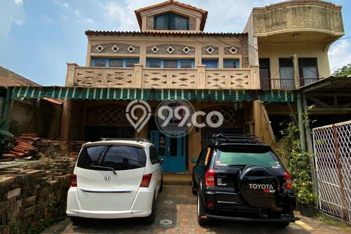 Ruko Dijual di Prime Area Jakarta Selatan Luas 750m2 Ruko Dijual di Prime Area Jakarta Selatan Luas 750m2
