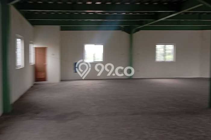 Gudang Disewa di Jakarta Barat dengan LB 700m2 Area Komersial Ramai Gudang Disewa di Jakarta Barat dengan LB 700m2 Area Komersial Ramai