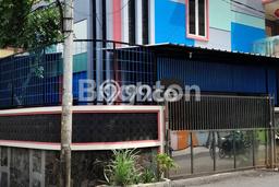 Rumah Elit LB 450m2 Siap Huni Desain Elegan di Jelambar, Jakarta Barat Rumah Elit LB 450m2 Siap Huni Desain Elegan di Jelambar, Jakarta Barat