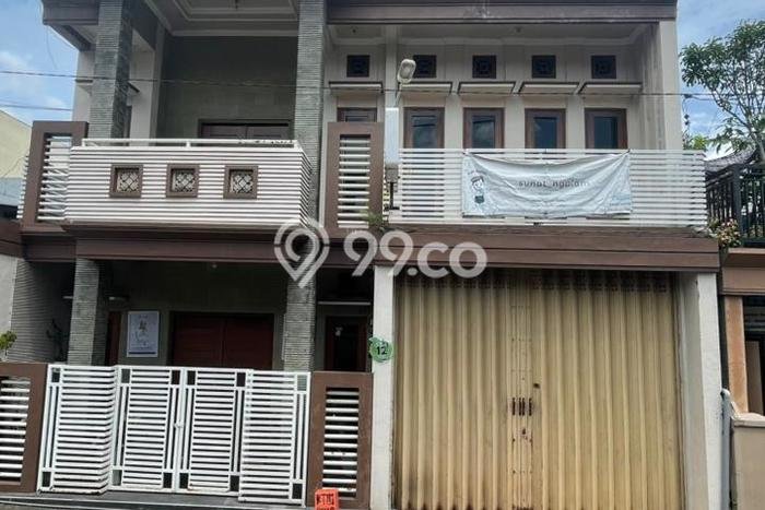 Rumah Strategis Minimalis Lb 235m2 di Batu, Batu Rumah Strategis Minimalis Lb 235m2 di Batu, Batu