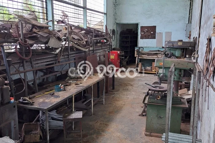 Area Ramai! Gudang Dijual di Sepatan untuk Bisnis Luas Bangunan 660m2 Area Ramai! Gudang Dijual di Sepatan untuk Bisnis Luas Bangunan 660m2