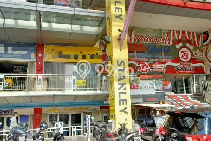 Ruko Dijual di Jakarta Barat LT 120m2 & LB 120m2 Lokasi Terbaik! Ruko Dijual di Jakarta Barat LT 120m2 & LB 120m2 Lokasi Terbaik!