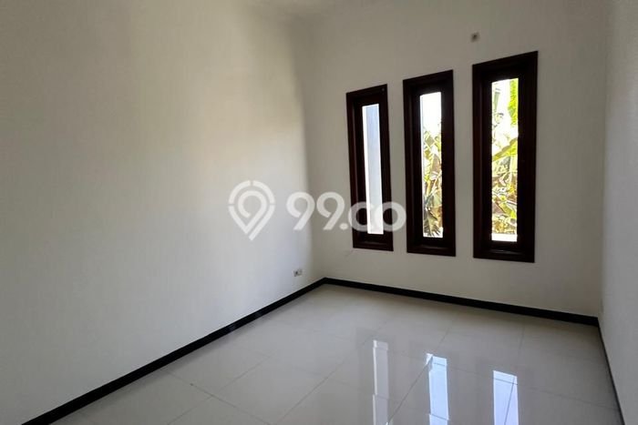 Hot Offer Hunian Mewah Ideal dan Luas di Mulyorejo, Surabaya Hot Offer Hunian Mewah Ideal dan Luas di Mulyorejo, Surabaya
