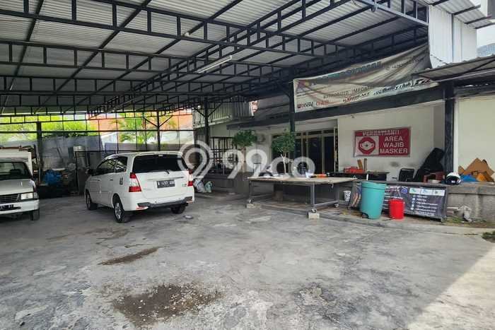 Hunian Mewah Siap Huni LT 1120m2 di Sawahan, Surabaya Hunian Mewah Siap Huni LT 1120m2 di Sawahan, Surabaya