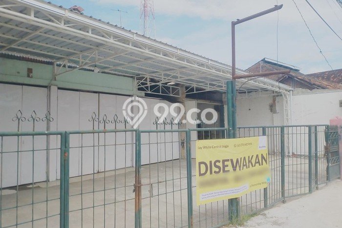 Area Strategis! Disewakan Komersial Lokasi Sewon, Bantul Cocok untuk Bisnis Area Strategis! Disewakan Komersial Lokasi Sewon, Bantul Cocok untuk Bisnis