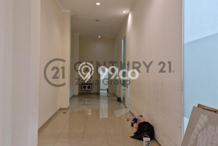 KAWASAN KOMERSIAL! Ruko For Rent Kawasan Muara Karang, Luas 500m², Area Premium KAWASAN KOMERSIAL! Ruko For Rent Kawasan Muara Karang, Luas 500m², Area Premium