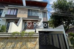 Rumah di Kalibata, Jakarta Selatan, LT 103m² LB 207m² Rumah di Kalibata, Jakarta Selatan, LT 103m² LB 207m²