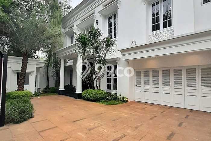 Jual Rumah Mewah Elegan Dengan View Eksklusif di Pondok Indah, Jakarta Selatan Jual Rumah Mewah Elegan Dengan View Eksklusif di Pondok Indah, Jakarta Selatan