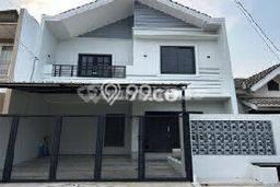 Rumah Luas Asri 3 KT Siap Pakai di BSD City Tangerang Rumah Luas Asri 3 KT Siap Pakai di BSD City Tangerang