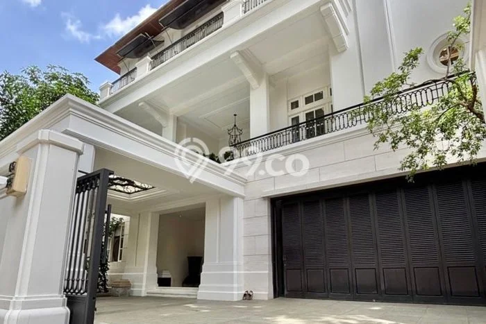 For Sale! Luxury House LT 540m2 Desain Elegan di Mega Kuningan For Sale! Luxury House LT 540m2 Desain Elegan di Mega Kuningan