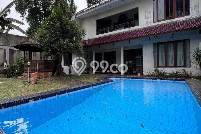 Rumah Luxury Modern Tanpa Renovasi di Pejaten Jakarta Selatan Rumah Luxury Modern Tanpa Renovasi di Pejaten Jakarta Selatan