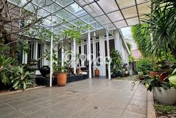 For Sale! Luxury House LT 414m2 Desain Elegan di Ragunan For Sale! Luxury House LT 414m2 Desain Elegan di Ragunan