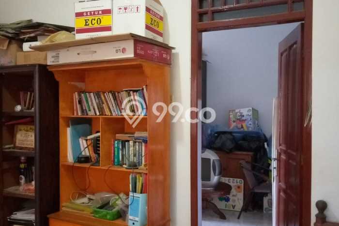 Hunian Cantik Modern Lb 210m2 di Mulyorejo, Surabaya Hunian Cantik Modern Lb 210m2 di Mulyorejo, Surabaya