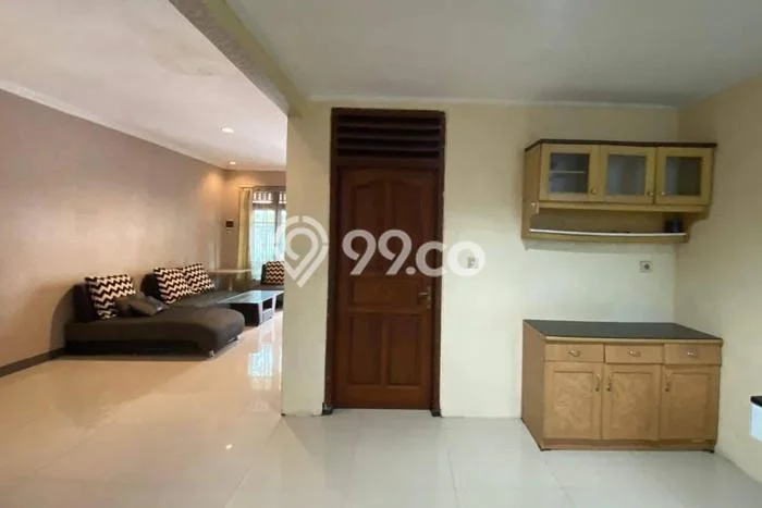 For Sale Rumah 2 Kamar Lokasi Ideal Nyaman dan Strategis di Waru For Sale Rumah 2 Kamar Lokasi Ideal Nyaman dan Strategis di Waru