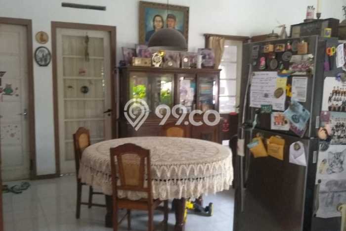 Rumah Eksklusif Siap Huni LT 1026m2 di Riau, Bandung Rumah Eksklusif Siap Huni LT 1026m2 di Riau, Bandung