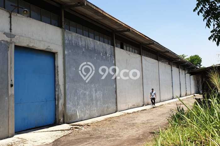 Gudang Premium di Cimahi Utara, Luas 6000m², Kawasan Bisnis, Lokasi Ramai Gudang Premium di Cimahi Utara, Luas 6000m², Kawasan Bisnis, Lokasi Ramai