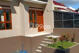 For Sale Hunian Rumah Terawat 2 KT di Sariwangi, Bandung For Sale Hunian Rumah Terawat 2 KT di Sariwangi, Bandung