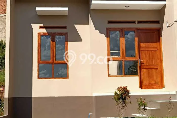 Rumah Luas Asri 2 KT Siap Pakai di Cihanjuang Bandung Rumah Luas Asri 2 KT Siap Pakai di Cihanjuang Bandung