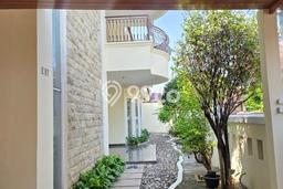 Dijual Rumah Premium dengan Fasilitas Sekitar Lengkap di Cinere, Depok Dijual Rumah Premium dengan Fasilitas Sekitar Lengkap di Cinere, Depok