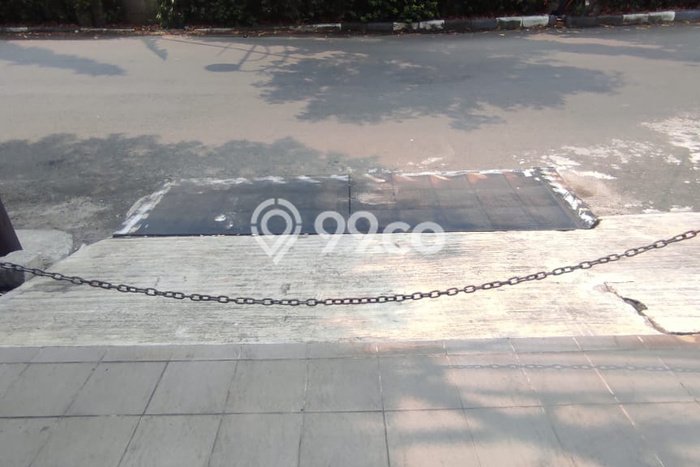 Ruko Dijual di Prime Area Jakarta Barat Luas 100m2 Ruko Dijual di Prime Area Jakarta Barat Luas 100m2