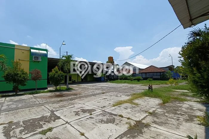 Ruko Dijual di Sukodono Lumajang dengan LB 1100m2 Ruko Dijual di Sukodono Lumajang dengan LB 1100m2