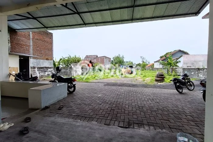Komersial Bagus Dijual LB 1425m2 Lokasi Strategis Lumajang Area Cocok untuk Bisnis Komersial Bagus Dijual LB 1425m2 Lokasi Strategis Lumajang Area Cocok untuk Bisnis