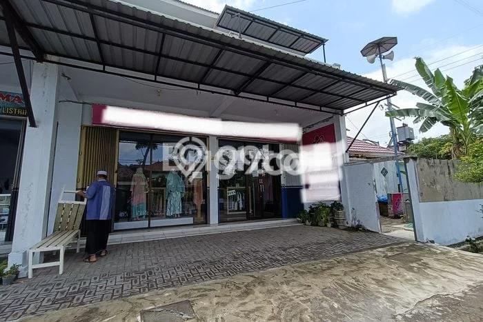 Unit Ruko Dijual di Sukodono Lumajang Luas Tanah 120m2, Luas Bangunan 120m2 Unit Ruko Dijual di Sukodono Lumajang Luas Tanah 120m2, Luas Bangunan 120m2