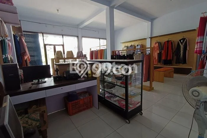 Unit Ruko Dijual di Sukodono Lumajang Luas Tanah 120m2, Luas Bangunan 120m2 Unit Ruko Dijual di Sukodono Lumajang Luas Tanah 120m2, Luas Bangunan 120m2