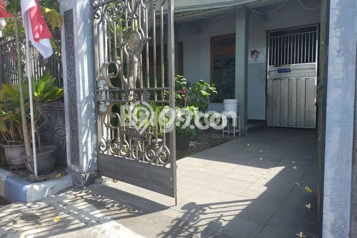 Unit Komersial Dijual di Sukodono Lumajang Luas Tanah 397m2, Luas Bangunan 397m2 Unit Komersial Dijual di Sukodono Lumajang Luas Tanah 397m2, Luas Bangunan 397m2