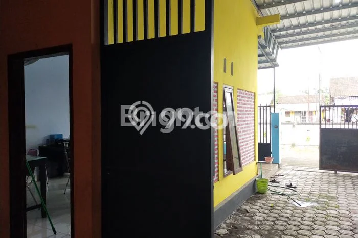 For Sale Rumah 5 Kamar Lokasi Ideal Nyaman dan Strategis di Sukodono For Sale Rumah 5 Kamar Lokasi Ideal Nyaman dan Strategis di Sukodono