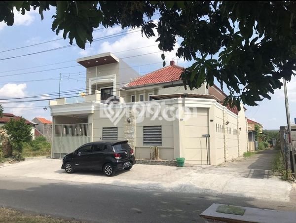 Rumah Bagus Siap Pakai Di Laweyan Luas 250m2 Aman Rumah Bagus Siap Pakai Di Laweyan Luas 250m2 Aman