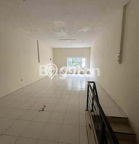 AREA PREMIUM! Ruko For Rent di Banjarsari, Luas 225m2m², Jalan Utama AREA PREMIUM! Ruko For Rent di Banjarsari, Luas 225m2m², Jalan Utama