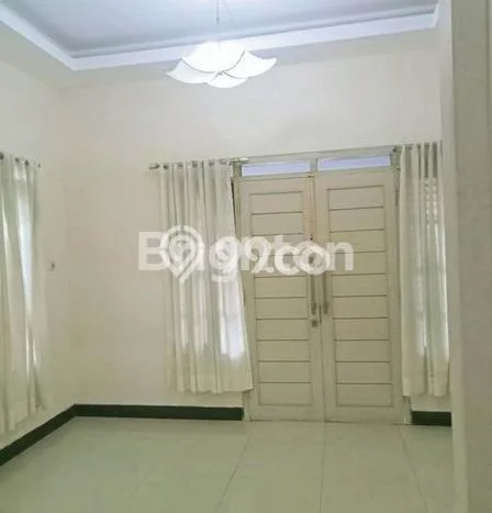 Disewakan Cepat Rumah Kondisi Bagus di Kawasan Colomadu, Karanganyar Disewakan Cepat Rumah Kondisi Bagus di Kawasan Colomadu, Karanganyar